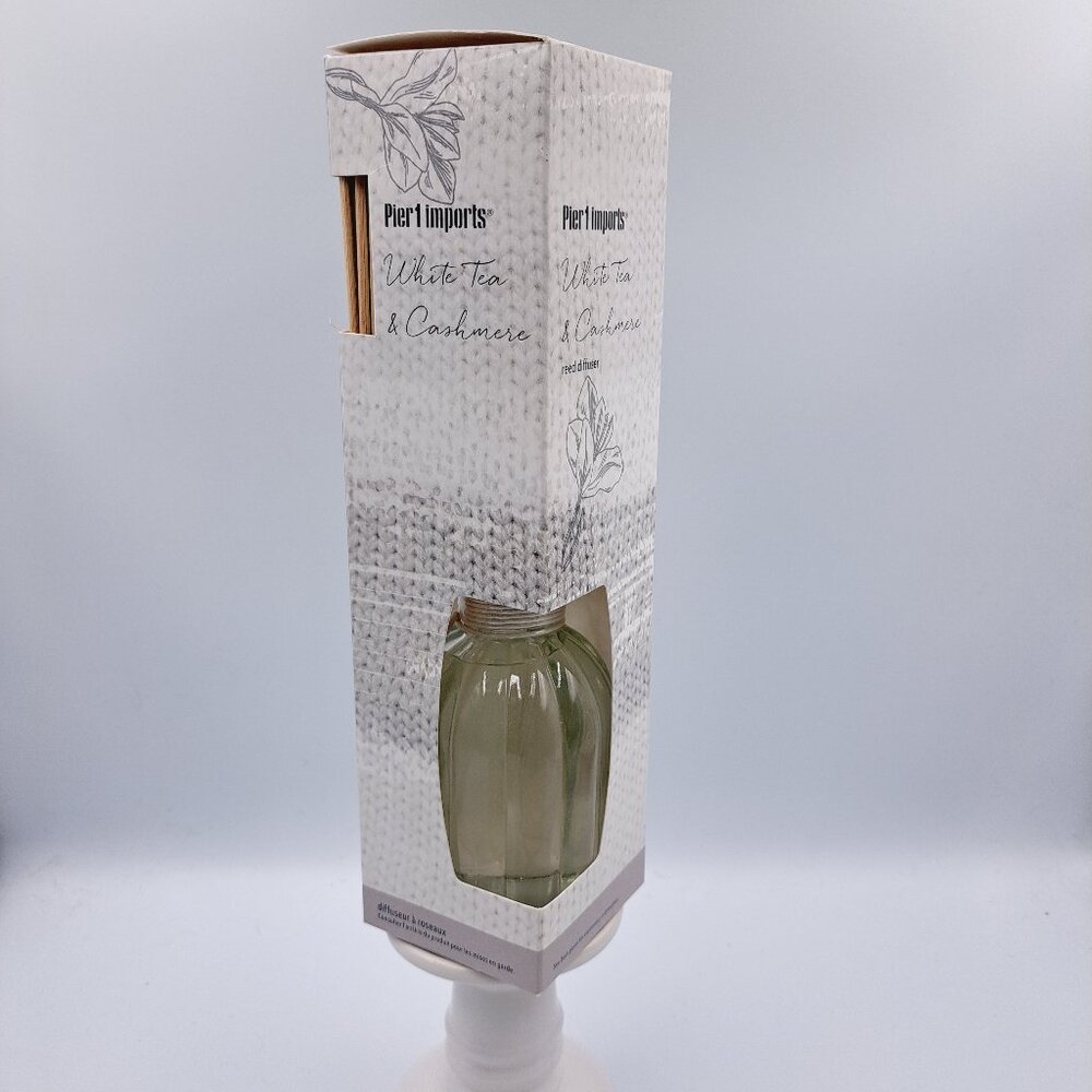 Pier 1 Imports White Tea & Cashmere Reed Diffuser Retired Fragrance Oil Set